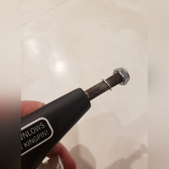 2 Krux Skateboard Trucks, Bones Reds Bearings, 4 Sidecuts Wheels - Picture 10 of 11